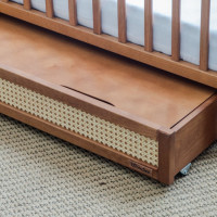 Lit bébé BOHO noyer clair 120x60 avec tiroir inclus et matelas en option