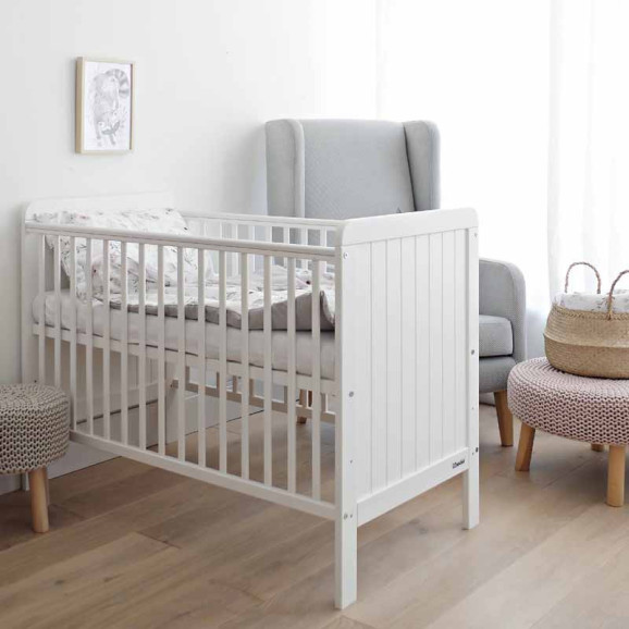 Lit bébé 60x120 cm blanc en pin massif avec barreaux amovibles – Country