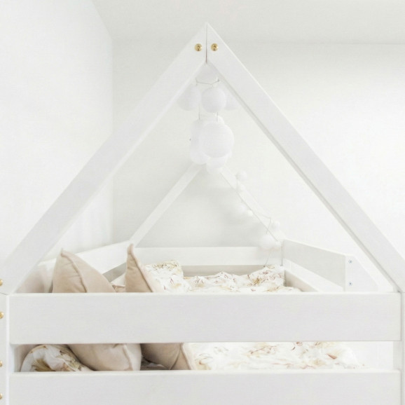 Lit mezzanine en bois avec échelle et design moderne