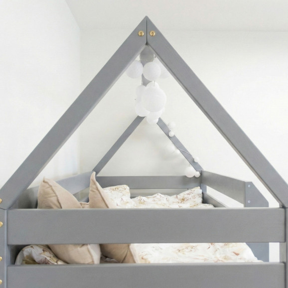 Lit mezzanine en bois avec échelle et design moderne