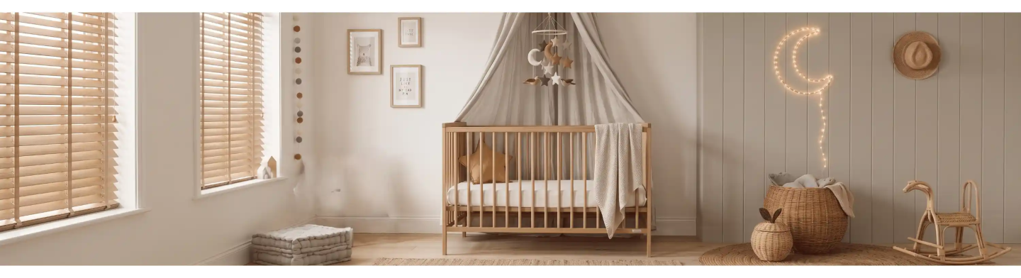 Lit Bébé : Sommeil de Rêve & Sécurité Certifiée | Petite Chambre